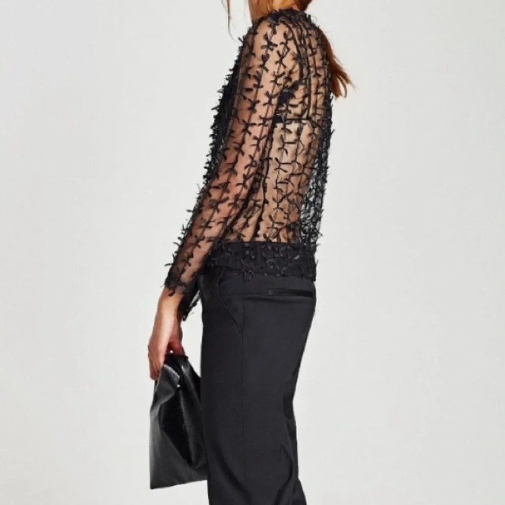 Zara sheer bows top - Picture 3 of 7